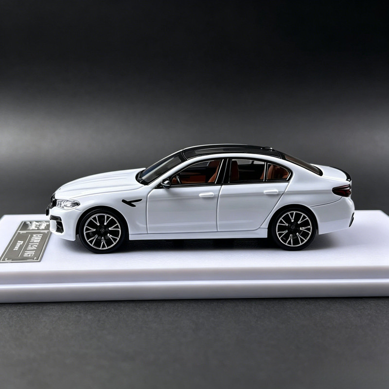 Howie Model 1/64 NEW BMW M5 F9 - огляд і ціна Die Cast Car 1 64