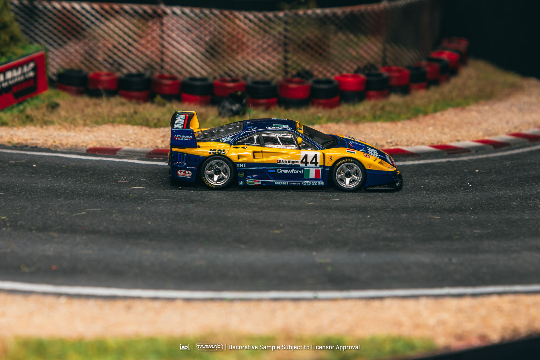 In Stock TW 1:64 Ferrari F40 G - огляд і ціна Die Cast Car 1 64