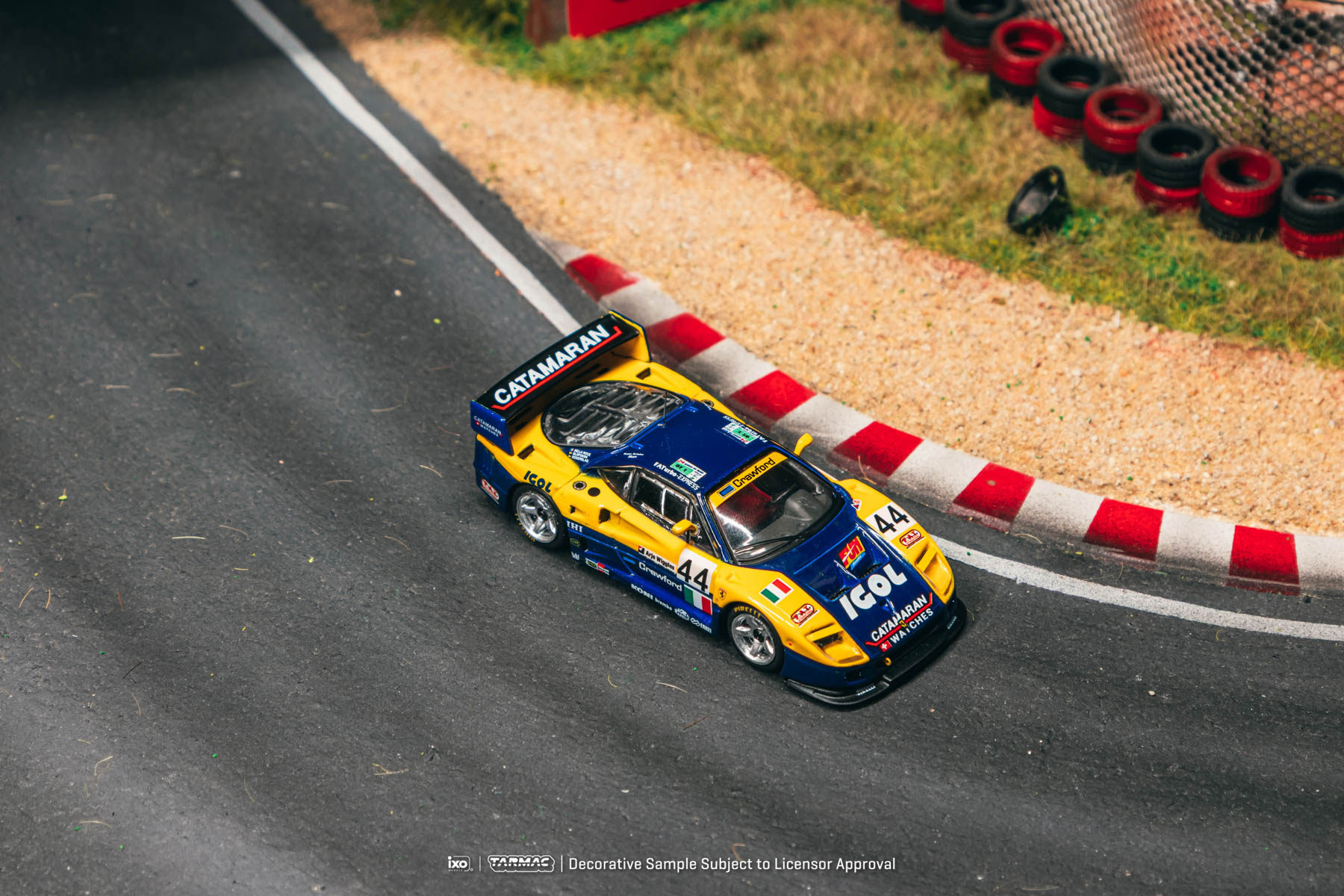In Stock TW 1:64 Ferrari F40 G - огляд і ціна Die Cast Car 1 64